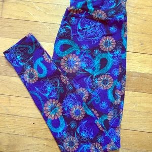 Lularoe paisley leggings OS